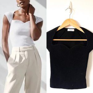 Aritzia Babaton Sculpt Sweetheart Ribbed T Shirt Black Sz S